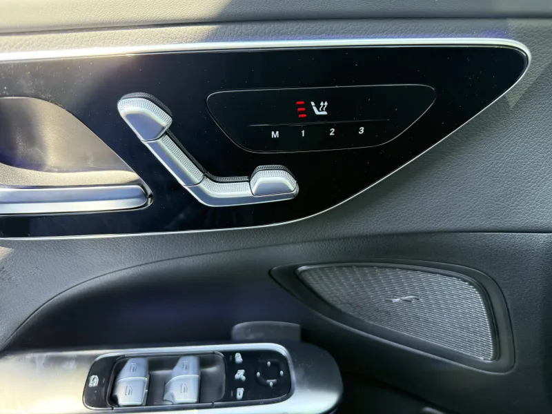 Image secondaire du véhicule 12