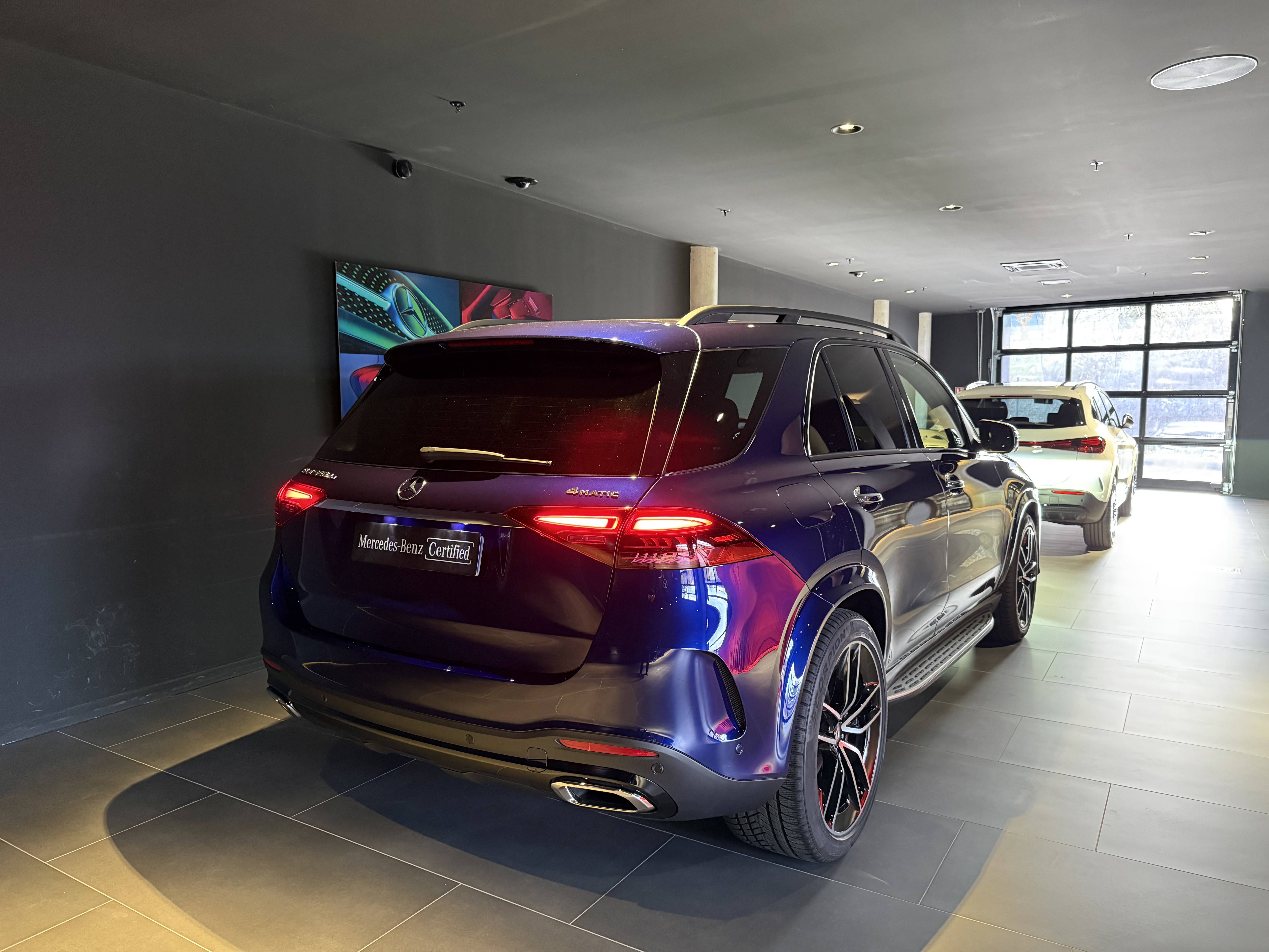 Image secondaire du véhicule 3