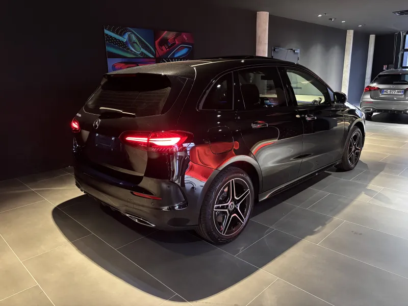 Image secondaire du véhicule 3