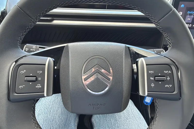 Image secondaire du véhicule 10