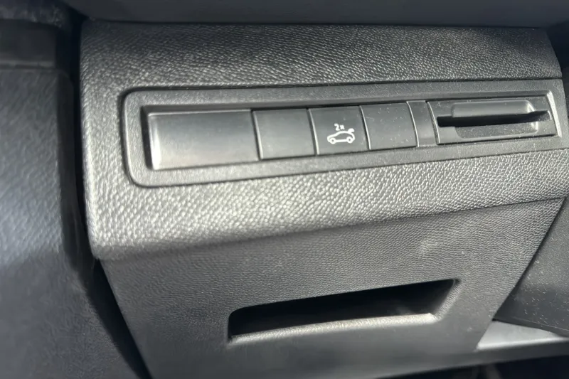 Image secondaire du véhicule 25