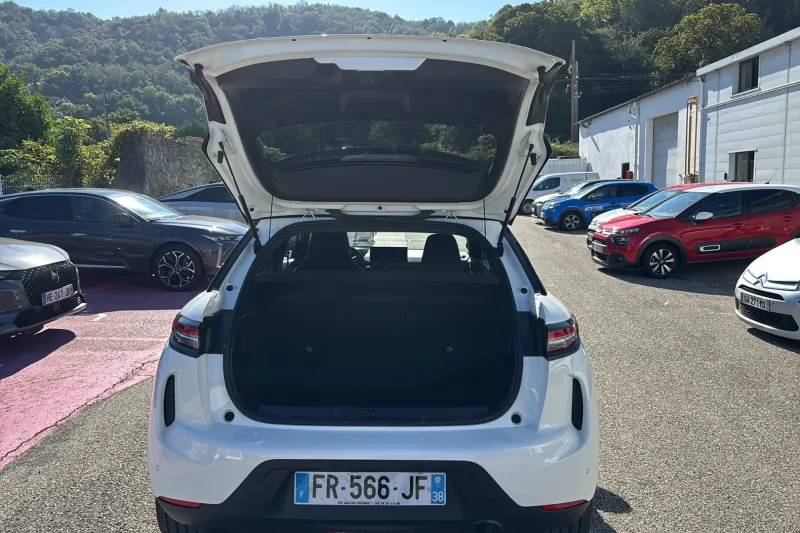 Image secondaire du véhicule 10