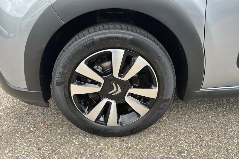 Image secondaire du véhicule 15