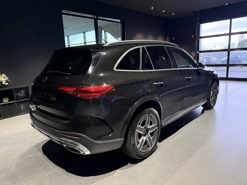 Image secondaire du véhicule 3