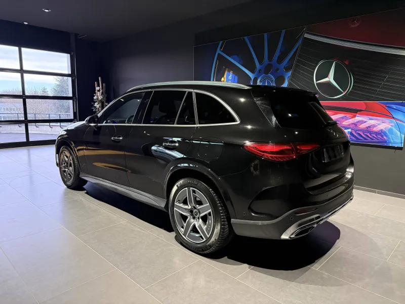 Image secondaire du véhicule 4