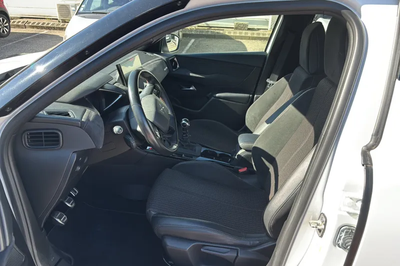 Image secondaire du véhicule 11