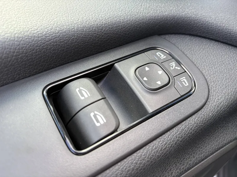 Image secondaire du véhicule 10