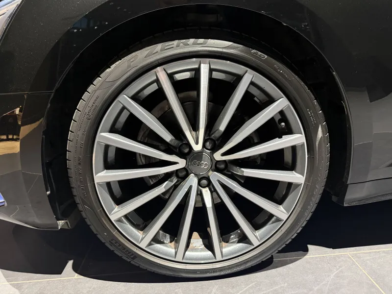 Image secondaire du véhicule 6