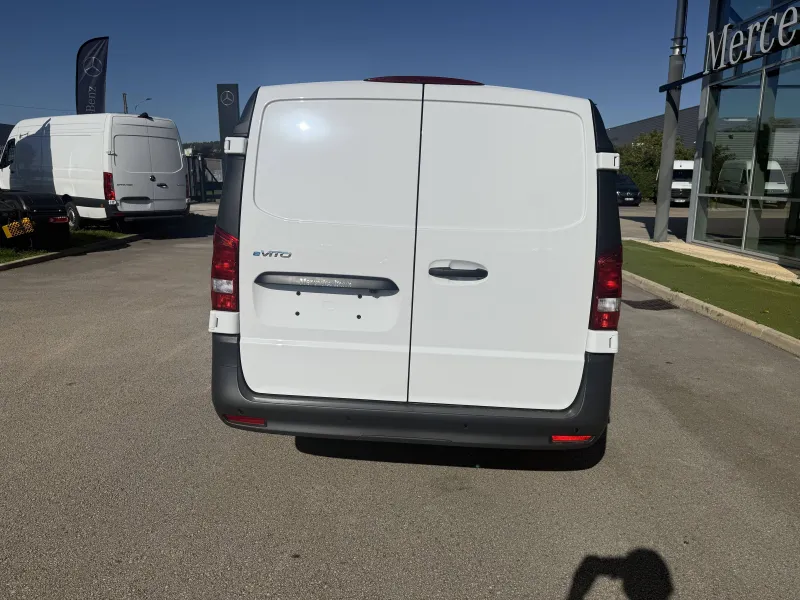 Image secondaire du véhicule 6