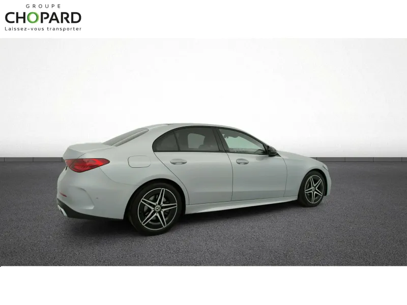 Image secondaire du véhicule 10