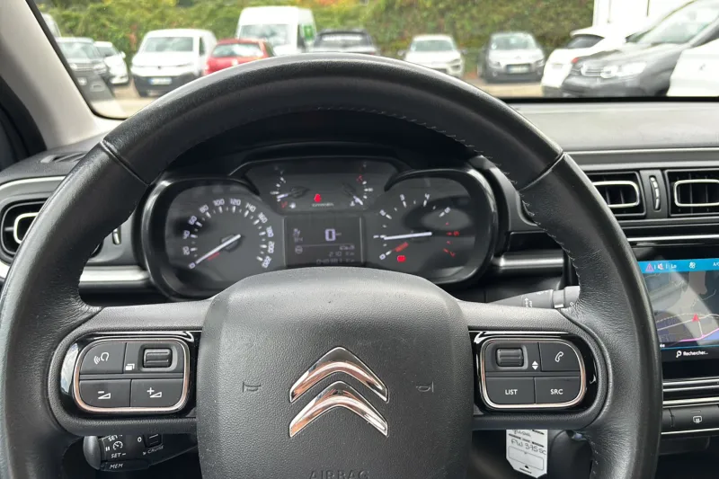 Image secondaire du véhicule 17