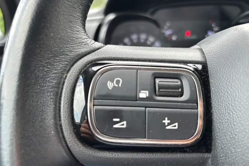 Image secondaire du véhicule 19