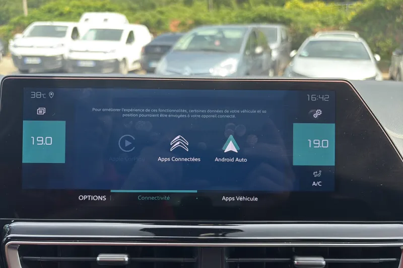 Image secondaire du véhicule 24