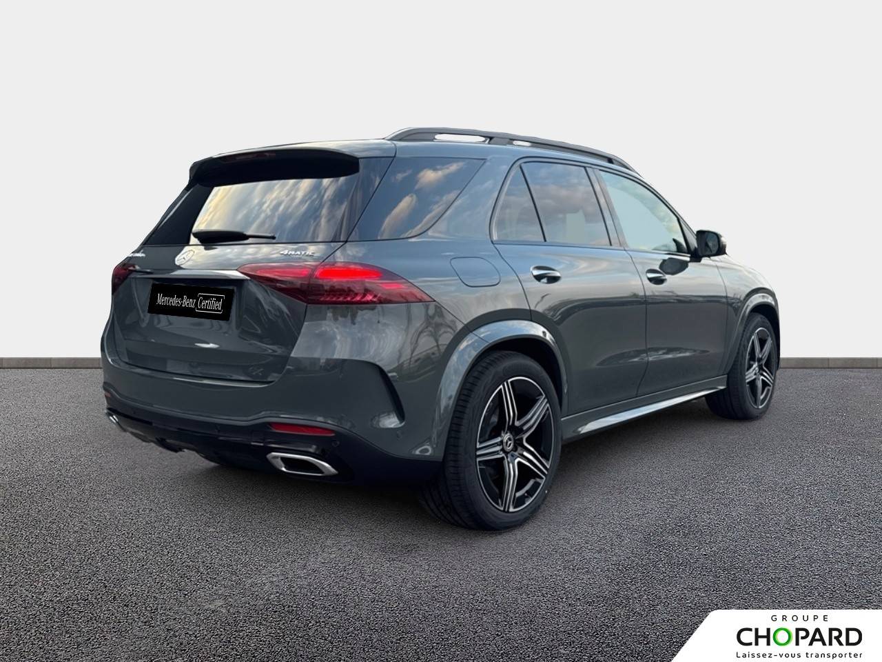 Image secondaire du véhicule 4