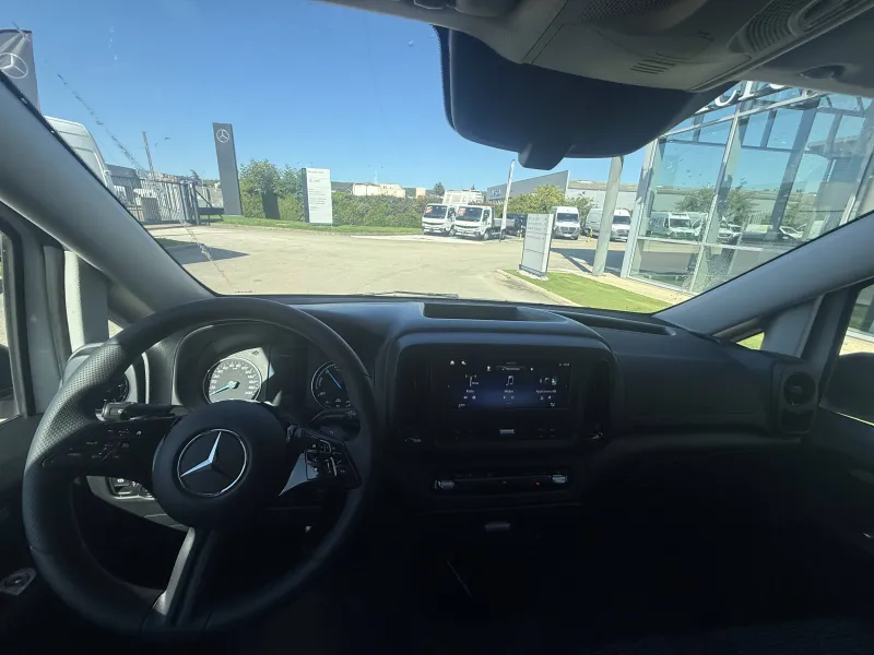 Image secondaire du véhicule 12