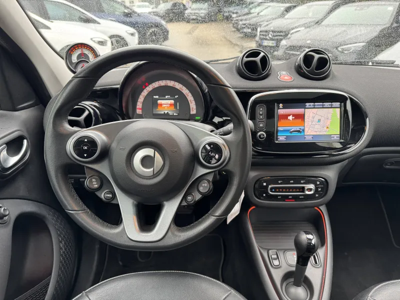 Image secondaire du véhicule 4