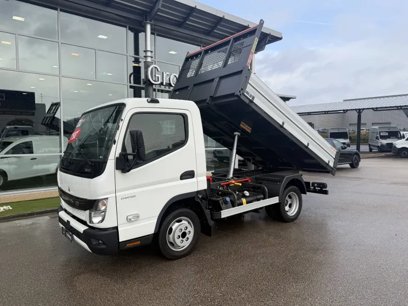 Mercedes-Benz-MITSUBISHI CANTER-d'occasion chez Mercedes-Benz Dijon VI