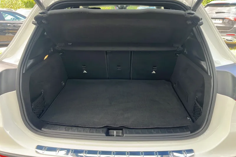 Image secondaire du véhicule 10