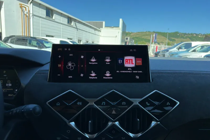 Image secondaire du véhicule 17