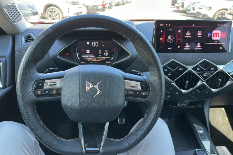 Image secondaire du véhicule 18