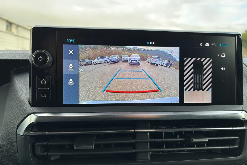 Image secondaire du véhicule 30