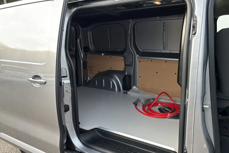 Image secondaire du véhicule 32