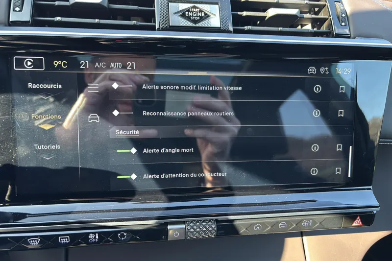 Image secondaire du véhicule 26