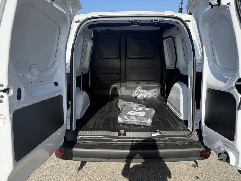 Image secondaire du véhicule 9