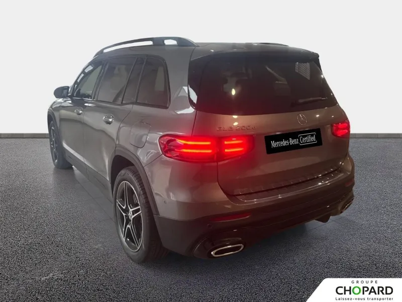 Image secondaire du véhicule 8