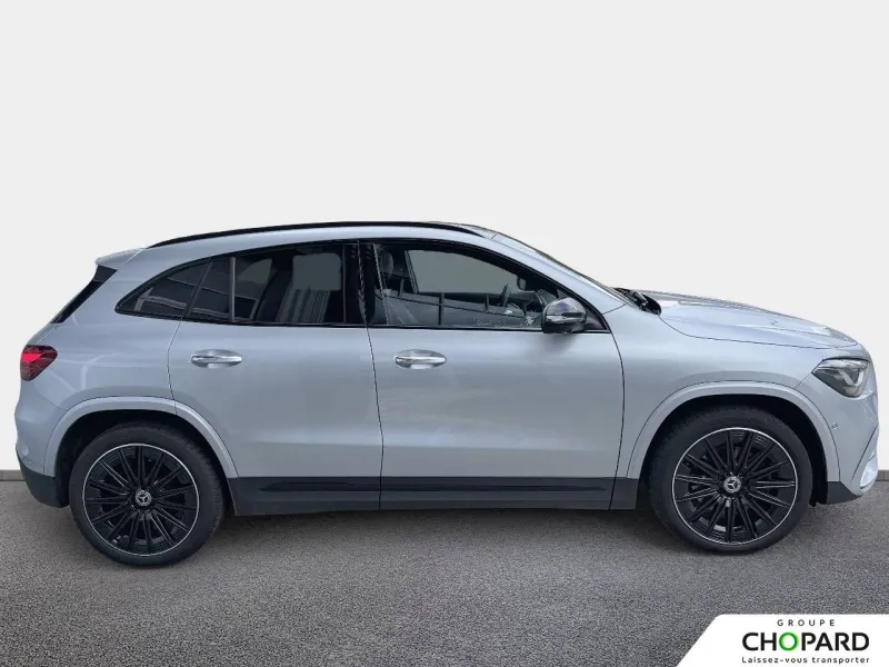 Image secondaire du véhicule 10