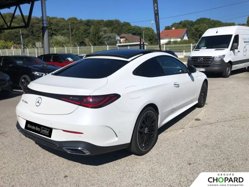 Image secondaire du véhicule 32