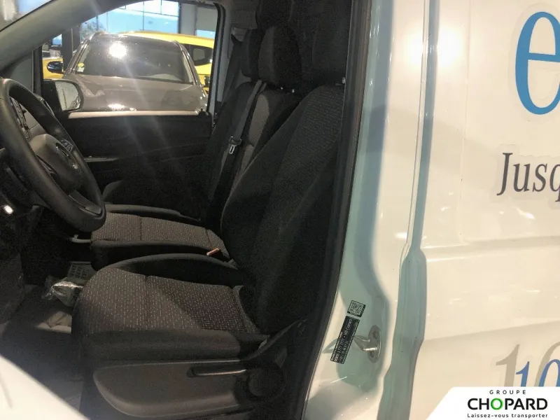 Image secondaire du véhicule 12