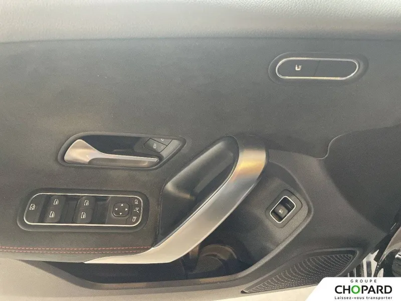 Image secondaire du véhicule 23