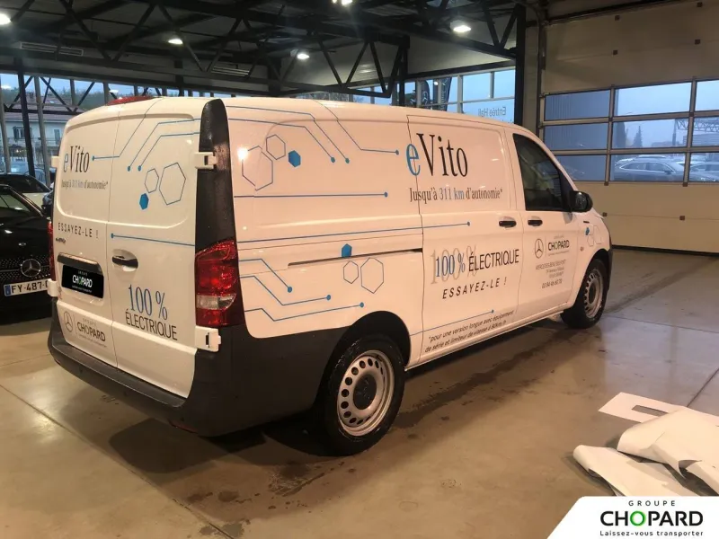 Image secondaire du véhicule 32