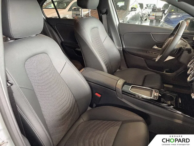 Image secondaire du véhicule 12