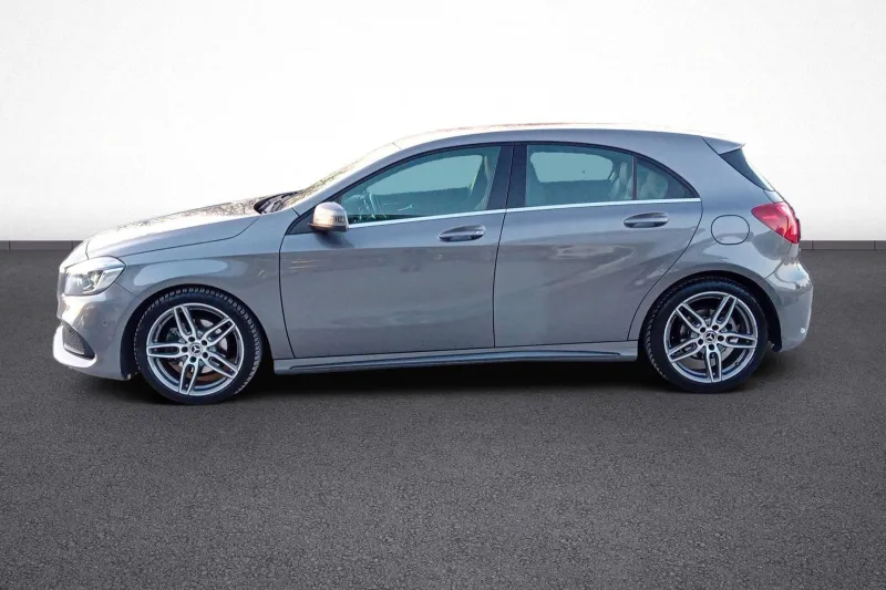 Image secondaire du véhicule 4