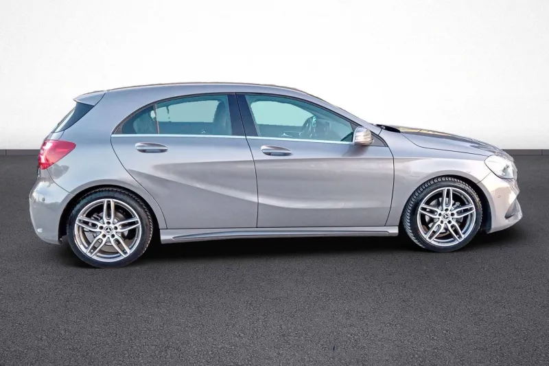 Image secondaire du véhicule 8