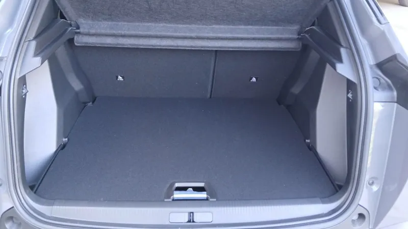 Image secondaire du véhicule 10