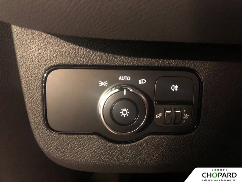 Image secondaire du véhicule 12