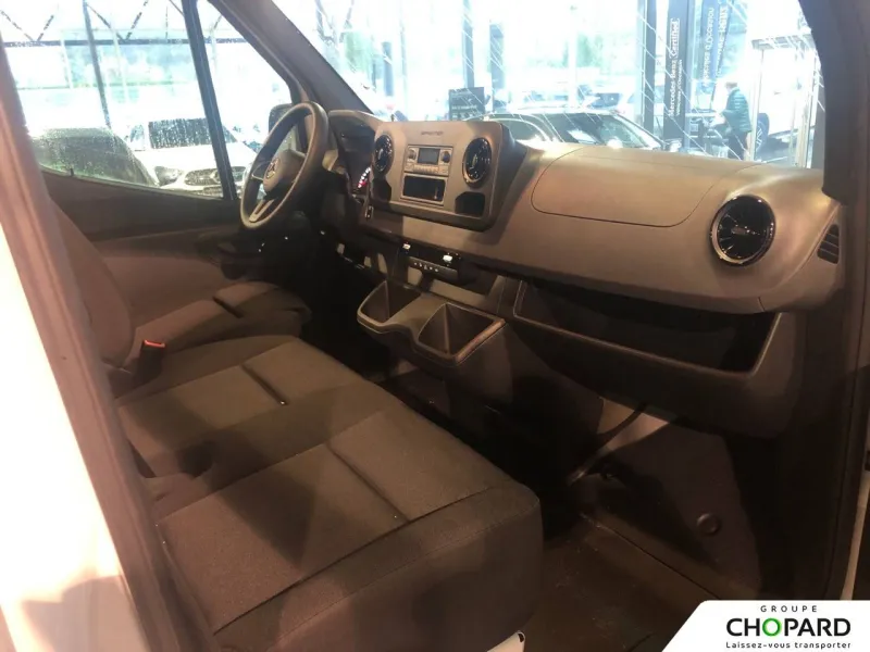 Image secondaire du véhicule 14