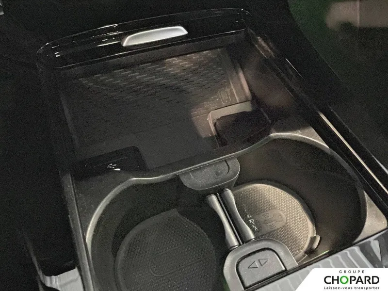 Image secondaire du véhicule 24