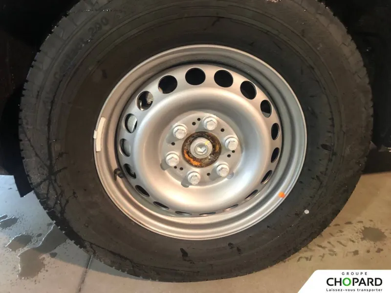 Image secondaire du véhicule 25