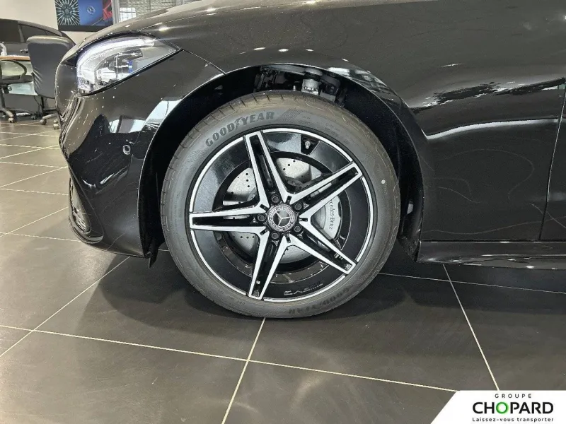 Image secondaire du véhicule 25