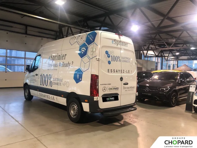 Image secondaire du véhicule 34