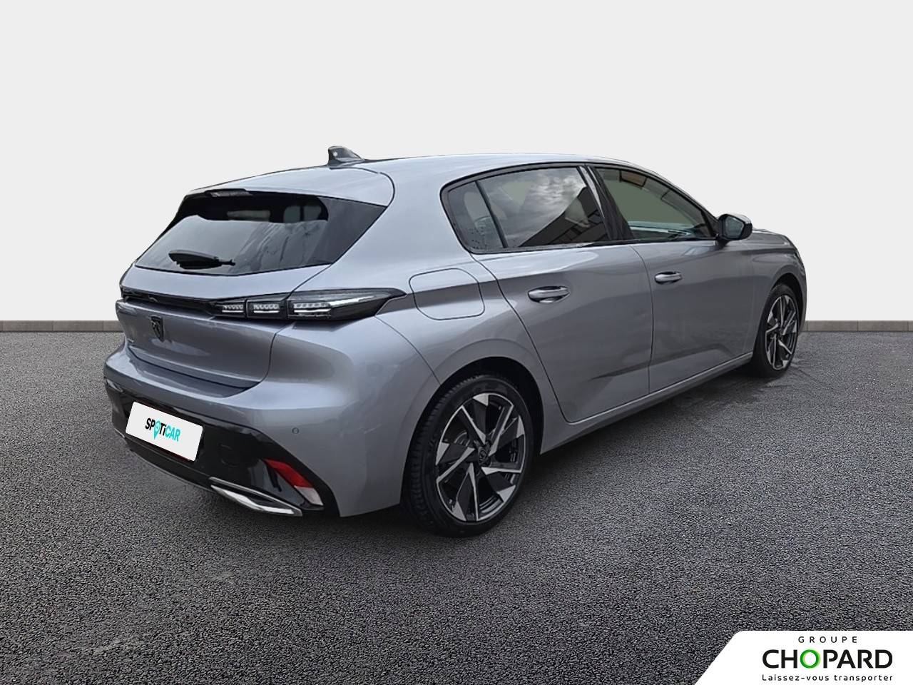 Image secondaire du véhicule 4