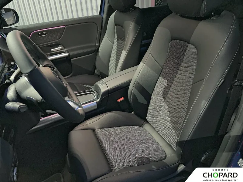 Image secondaire du véhicule 4