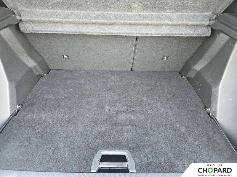 Image secondaire du véhicule 9