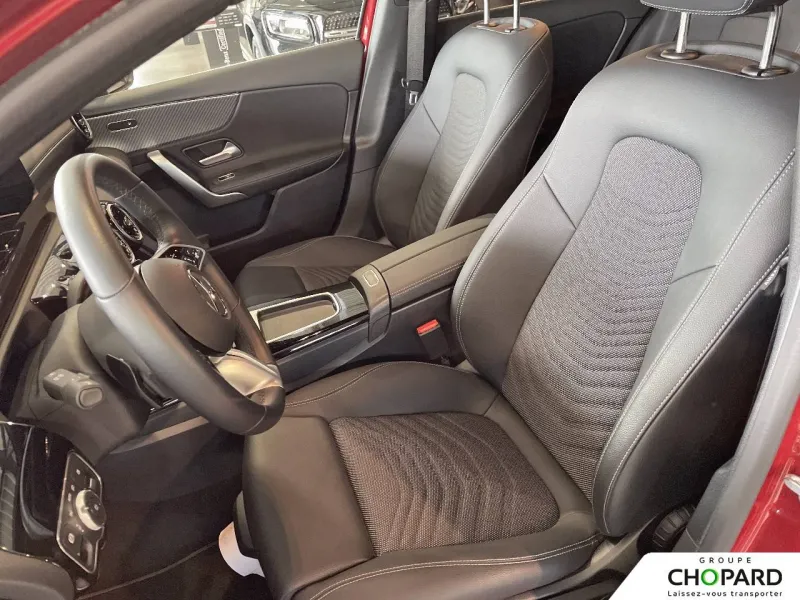 Image secondaire du véhicule 12