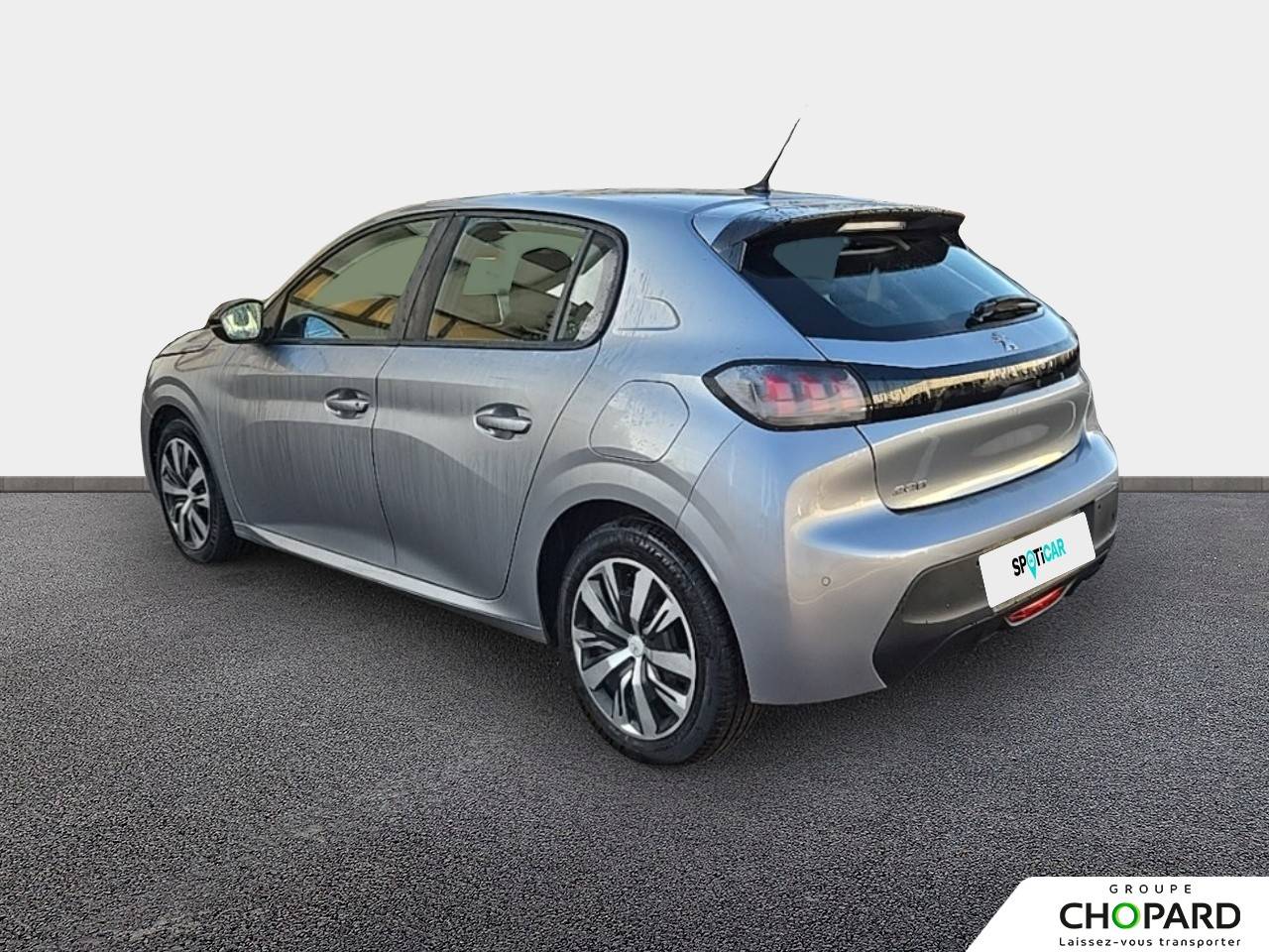 Image secondaire du véhicule 8