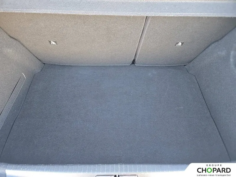 Image secondaire du véhicule 9